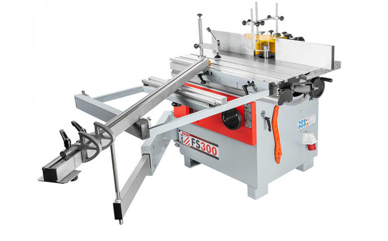 Tupi amb carro i bandera HolzmMann FS300