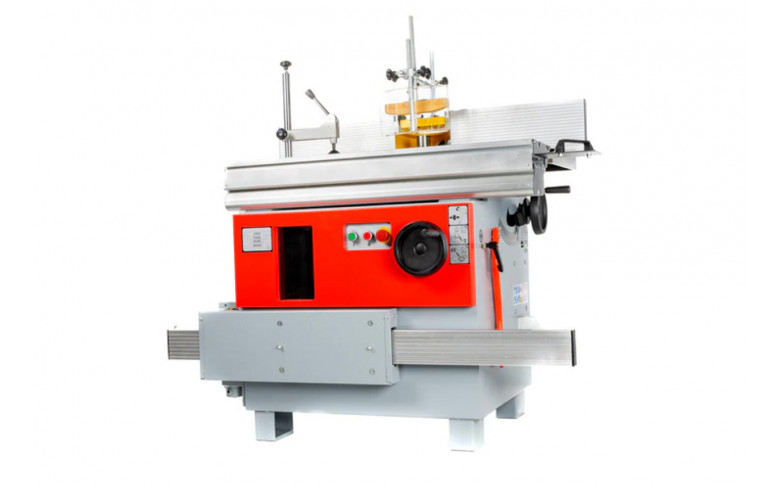 Tupi amb carro i bandera HolzmMann FS300